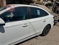 MG 5 Plus